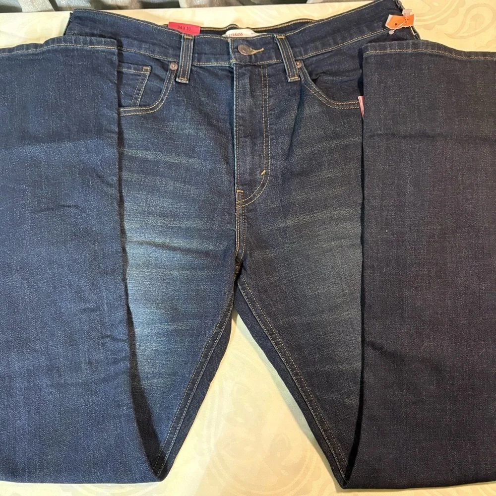 NWT- Levi's Men's Dark Indigo Bootcut Jeans